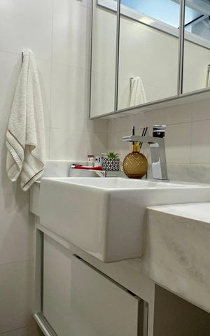 Apartamento à venda com 100m², 3 quartos e 1 vaga Apartamento à venda com 100m², 3 quartos e 1 vagaBanheiro da Suíte