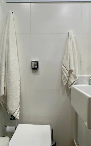 Apartamento à venda com 100m², 3 quartos e 1 vaga Apartamento à venda com 100m², 3 quartos e 1 vagaBanheiro da Suíte