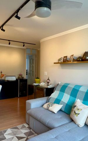Apartamento à venda com 100m², 3 quartos e 1 vaga Apartamento à venda com 100m², 3 quartos e 1 vagaSala de TV