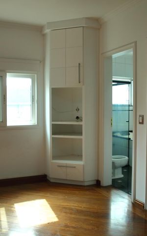 Casa à venda com 322m², 3 quartos e 3 vagasSuíte 1