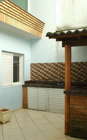 Casa à venda com 322m², 3 quartos e 3 vagasChurrasqueira