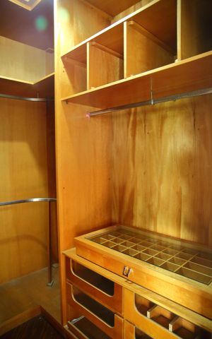 Casa à venda com 322m², 3 quartos e 3 vagasCloset da Suíte 1