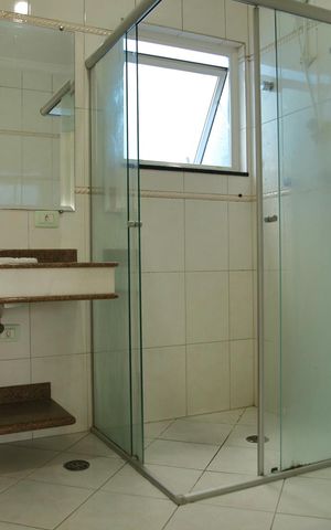 Casa à venda com 322m², 3 quartos e 3 vagasBanheiro da Suíte 2