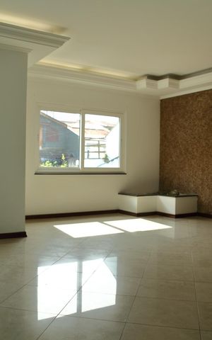 Casa à venda com 322m², 3 quartos e 3 vagasSala 1 
