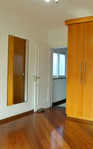 Casa à venda com 322m², 3 quartos e 3 vagasSuíte 1