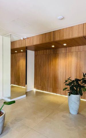 Apartamento à venda com 89m², 2 quartos e 2 vagas Apartamento à venda com 89m², 2 quartos e 2 vagasHall de entrada