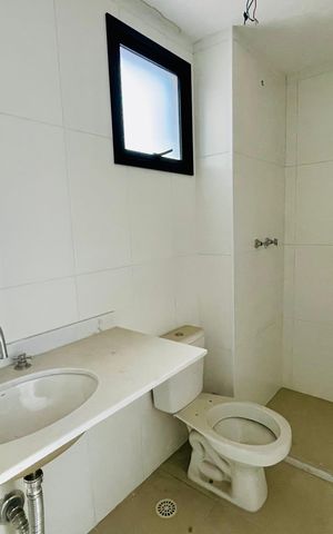 Apartamento à venda com 89m², 2 quartos e 2 vagas Apartamento à venda com 89m², 2 quartos e 2 vagasBanheiro da Suíte