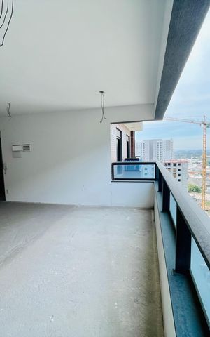 Apartamento à venda com 89m², 2 quartos e 2 vagas Apartamento à venda com 89m², 2 quartos e 2 vagasVaranda