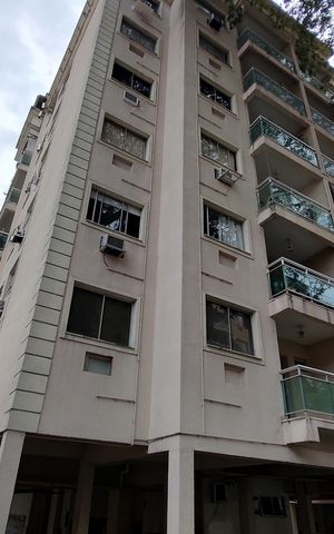 Apartamento à venda com 182m², 3 quartos e 1 vaga Apartamento à venda com 182m², 3 quartos e 1 vagaFachada do bloco