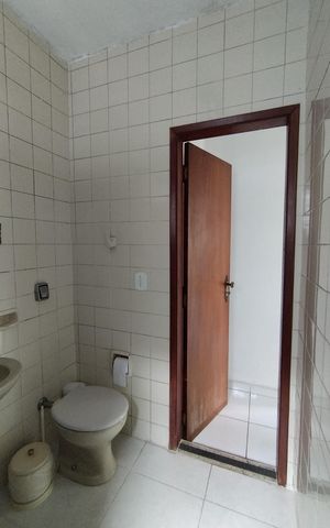 Casa à venda com 173m², 3 quartos e 3 vagas Casa à venda com 173m², 3 quartos e 3 vagasBanheiro social 2