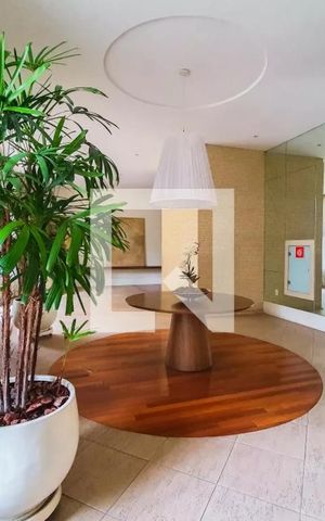 Apartamento à venda com 146m², 3 quartos e 2 vagas Apartamento à venda com 146m², 3 quartos e 2 vagasHall social