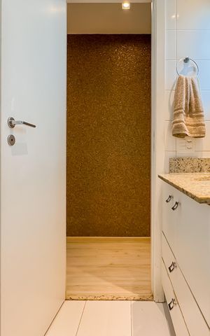 Apartamento à venda com 146m², 3 quartos e 2 vagas Apartamento à venda com 146m², 3 quartos e 2 vagasBanheiro da Suíte 1
