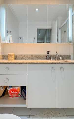 Apartamento à venda com 146m², 3 quartos e 2 vagas Apartamento à venda com 146m², 3 quartos e 2 vagasBanheiro da Suíte 3