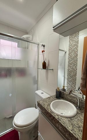 Apartamento à venda com 80m², 2 quartos e 1 vaga Apartamento à venda com 80m², 2 quartos e 1 vagaBanheiro