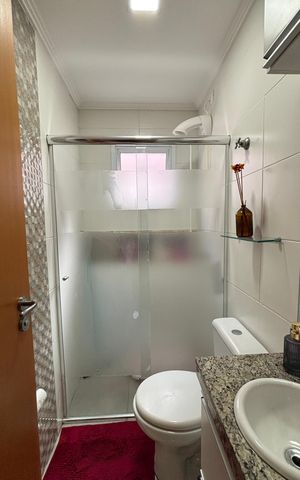 Apartamento à venda com 80m², 2 quartos e 1 vaga Apartamento à venda com 80m², 2 quartos e 1 vagaBanheiro