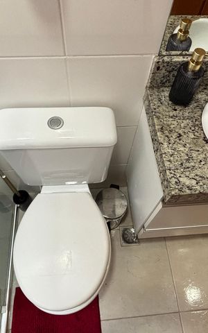 Apartamento à venda com 80m², 2 quartos e 1 vaga Apartamento à venda com 80m², 2 quartos e 1 vagaBanheiro