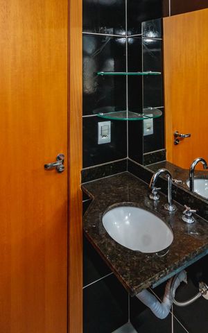 Apartamento à venda com 8469m², 3 quartos e 2 vagasBanheiro Social