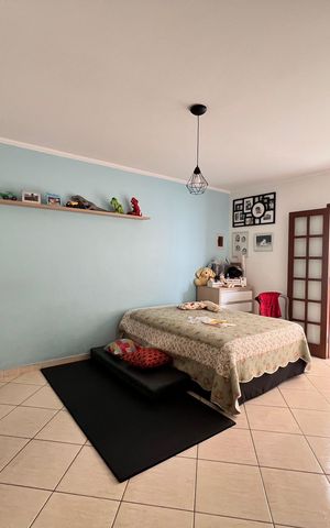 Casa à venda com 250m², 3 quartos e 2 vagas Casa à venda com 250m², 3 quartos e 2 vagasQuarto 2