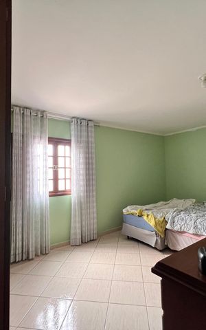 Casa à venda com 250m², 3 quartos e 2 vagas Casa à venda com 250m², 3 quartos e 2 vagasQuarto 1
