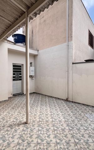 Casa à venda com 250m², 3 quartos e 2 vagas Casa à venda com 250m², 3 quartos e 2 vagasCasa 2
