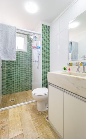 Apartamento à venda com 125m², 3 quartos e 2 vagas Apartamento à venda com 125m², 3 quartos e 2 vagasBanheiro Social