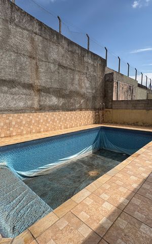 Casa à venda com 191m², 2 quartos e sem vagaÁrea comum