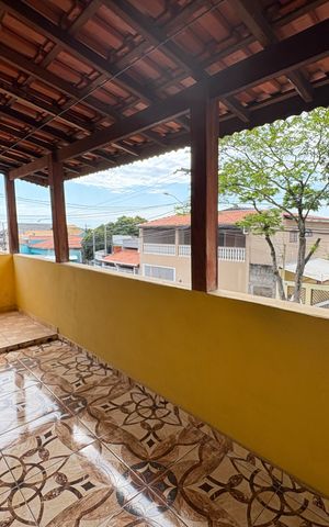 Casa à venda com 191m², 2 quartos e sem vagaSacada