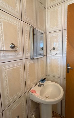 Casa à venda com 191m², 2 quartos e sem vagaBanheiro da Suíte 1