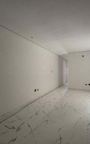 Apartamento à venda com 90m², 2 quartos e 2 vagas Apartamento à venda com 90m², 2 quartos e 2 vagasSala