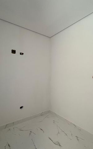 Apartamento à venda com 90m², 2 quartos e 2 vagas Apartamento à venda com 90m², 2 quartos e 2 vagasQuarto 1
