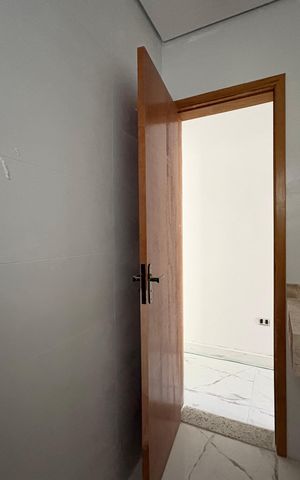 Apartamento à venda com 90m², 2 quartos e 2 vagas Apartamento à venda com 90m², 2 quartos e 2 vagasBanheiro