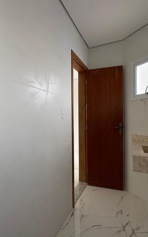 Apartamento à venda com 90m², 2 quartos e 2 vagas Apartamento à venda com 90m², 2 quartos e 2 vagasBanheiro da Suíte