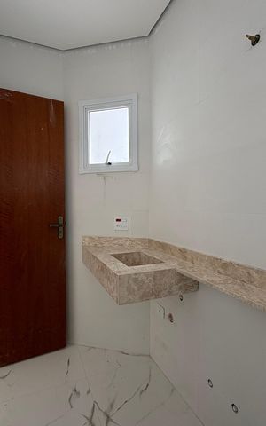Apartamento à venda com 90m², 2 quartos e 2 vagas Apartamento à venda com 90m², 2 quartos e 2 vagasBanheiro da Suíte