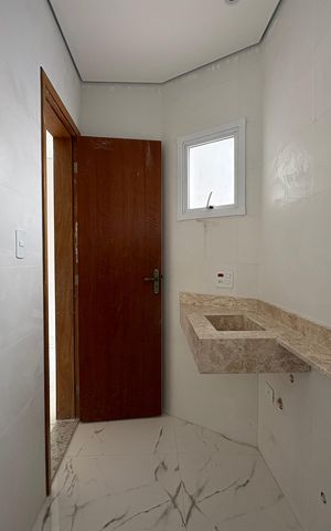 Apartamento à venda com 90m², 2 quartos e 2 vagas Apartamento à venda com 90m², 2 quartos e 2 vagasBanheiro da Suíte