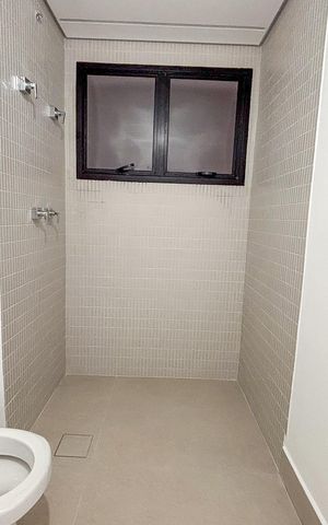 Apartamento à venda com 264m², 3 quartos e 3 vagas Apartamento à venda com 264m², 3 quartos e 3 vagasSuíte 3 Banheiro
