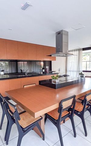 Apartamento à venda com 264m², 3 quartos e 3 vagas Apartamento à venda com 264m², 3 quartos e 3 vagasÁrea comum