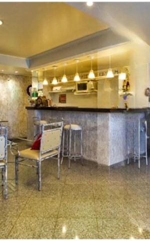 Casa de condomínio à venda com 505m², 4 quartos e 6 vagas
