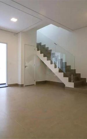 Casa de condomínio à venda com 103m², 2 quartos e 1 vaga