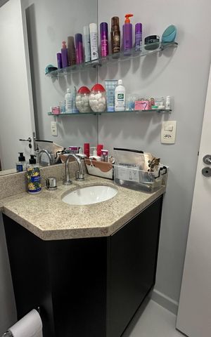 Apartamento à venda com 78m², 2 quartos e 2 vagas Apartamento à venda com 78m², 2 quartos e 2 vagasBanheiro da Suíte
