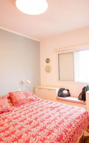 Apartamento à venda com 160m², 3 quartos e 2 vagas Apartamento à venda com 160m², 3 quartos e 2 vagasQuarto