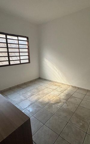 Casa para alugar com 210m², 3 quartos e 3 vagas Casa para alugar com 210m², 3 quartos e 3 vagasQuarto 1