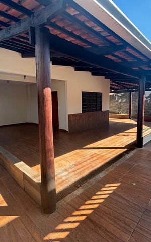 Casa para alugar com 210m², 3 quartos e 3 vagas Casa para alugar com 210m², 3 quartos e 3 vagasÁrea comum