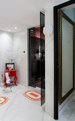 Casa de condomínio à venda com 176m², 5 quartos e 4 vagas Casa de condomínio à venda com 176m², 5 quartos e 4 vagasBanheiro da Suíte 2