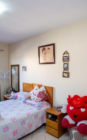Casa à venda com 275m², 4 quartos e 2 vagasSuíte