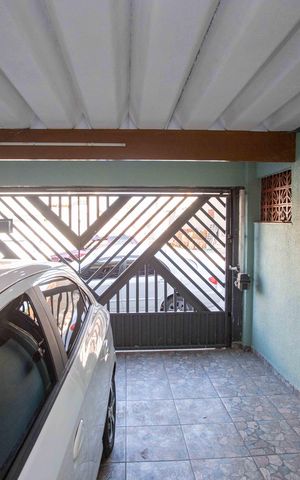 Casa à venda com 275m², 4 quartos e 2 vagasGaragem
