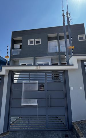 Casa à venda com 130m², 3 quartos e 3 vagasFachada
