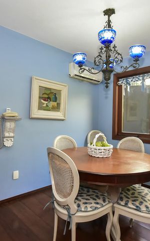 Casa à venda com 620m², 3 quartos e 4 vagasCopa