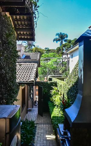 Casa à venda com 620m², 3 quartos e 4 vagasÁrea comum - Churrasqueira