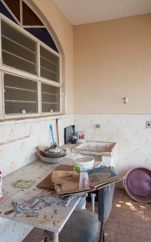 Casa para alugar com 330m², 4 quartos e 5 vagas Casa para alugar com 330m², 4 quartos e 5 vagasÁrea de Serviço