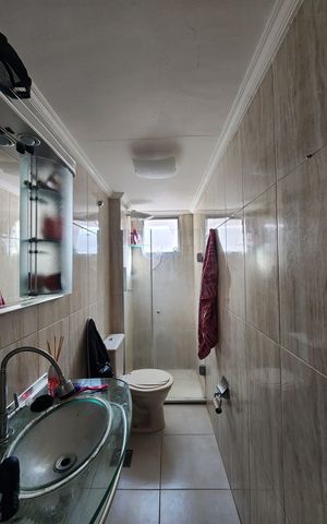 Apartamento à venda com 63m², 2 quartos e 1 vaga Apartamento à venda com 63m², 2 quartos e 1 vagaBanheiro